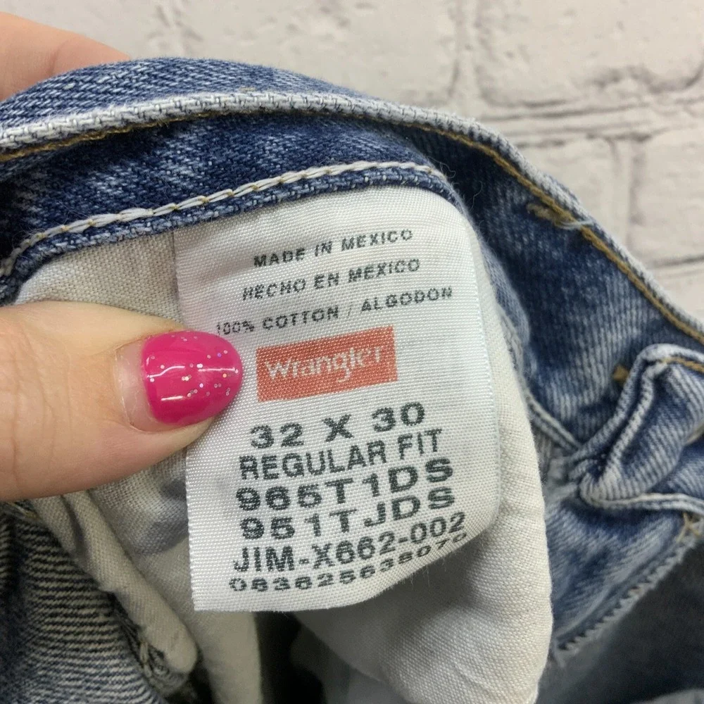 Wrangler‎ Blue Jeans Mens Sz 32 x 30 Medium Wash